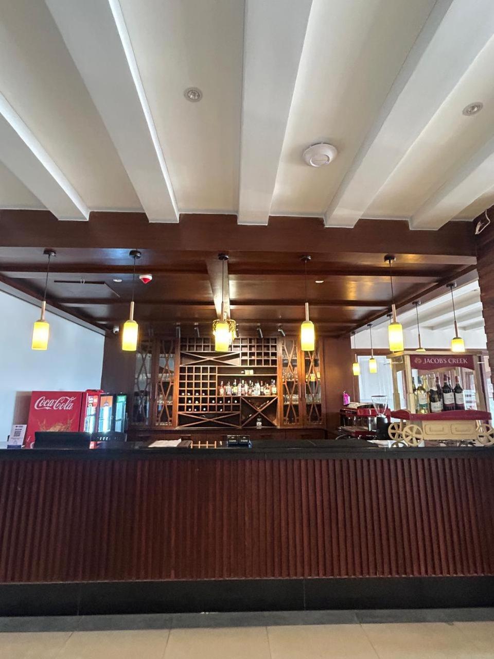 Regenta Resort & Spa By Riverside, Chitwan Bagian luar foto